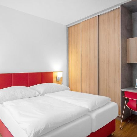 Szent Bernadett Családi Apartmanház Siófok Exterior foto